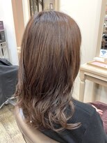 アルターリール(aL ter Rire)&nbsp;黒髪/グレーベージュ/レイヤーロング/前髪パーマ /中村郁未