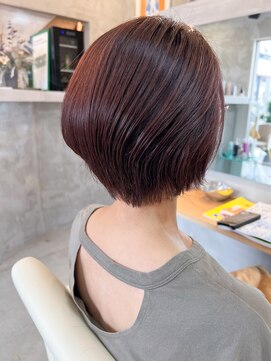 ドラマティックヘア(DRAMATIC HAIR) 【60代】前下がりグラデーション×ブロッサム