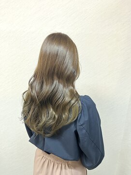 エクラートリアーラ 町田店(ECLART Reala) 透明感抜群オリーブベージュ