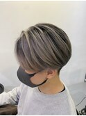ホワイトベージュ×シャドールーツ