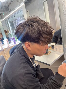 メンズサロン キング 梅田店(Men’s salon K!ng) 波巻きツイストスパイラルパーマ/フェザーパーマ/眉毛/メンズ