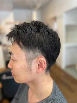 カワヅ KAWAZU美容室の写真/幅広い年代のメンズからの支持多数！繊細なカット技術で一人一人に合ったヘアデザインをご提案します。