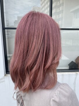 ノットドットビー(KNOT.B) ピンク ピンクベージュ ブリーチあり ダブルカラー