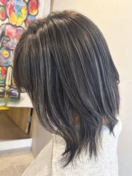 ブルーム 八千代緑が丘(bloom) 立体感と透明感を叶える白髪ぼかしハイライトカラー