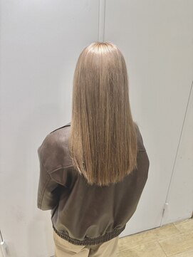 エイト新宿店(EIGHT shinjuku) ミルクティーカラー