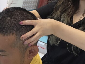 DGG 名古屋の写真/【口コミ高評価/名駅3分】大型店が苦手な方へ◎歴30年職人の本格スキャルプスパで気になる頭皮臭・白髪ケア
