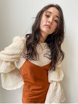 ニール(Neale.)&nbsp;暗めカラーロングパーマ11.10