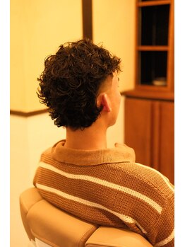 ニューデイ バーバー ショップ(NEWDAY BARBER SHOP)の写真/パーマ得意な実力派!歴10年以上のスタッフが、あなたの魅力を引き出すスタイルを提案します♪