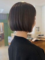 トリッカ 葉山(tricca) 顔まわりレイヤーボブ×カーキグレージュ