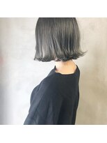 ミント(mint) 暗髪グレー&切りっぱなしボブ