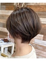 アール(hair salon R.)&nbsp;『R.』の大人ハイライト×くびれショート