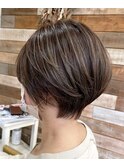 『R.』の大人ハイライト×くびれショート