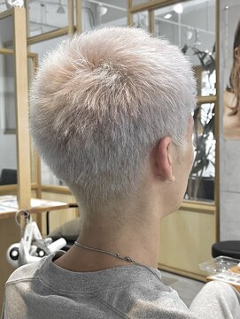 フェリアファム 北千里(FERIA fam) ハイトーンベリーショート