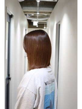 ビー(Be) 肩につくワンレングス