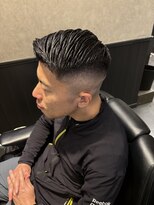 ブロートーキョーバーバーショップ 神田店(Bro Tokyo BARBERSHOP)&nbsp;サイドパート  ハイフェード