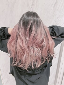 リー 枚方(Lee) 店長今里☆ホワイトピンクグラデーションカラー☆