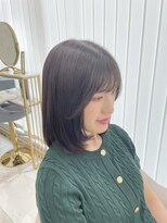 アロン(ALLON) 小顔見えレイヤーミディ