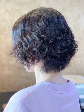 アークスヘアー グレージュ★スタイリング簡単無造作カール×フェミニンショート