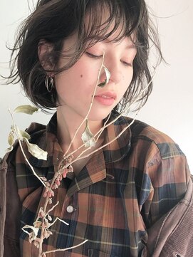 フランチェスカ(Francesca) 抜け感バング＋透明感カラー　暗髪　サイドバング