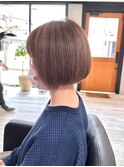 ミニボブ×アッシュベージュ白髪ぼかしハイライト【カドワキ】