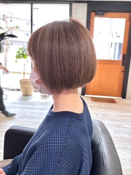 ラッキーヘア 加古川(Lucky Hair) ミニボブ×アッシュベージュ白髪ぼかしハイライト【カドワキ】