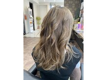 サロンドジュネ(salon de JUNE)