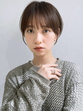 アンド ストーリーズ(&STORIES) 前髪あり耳掛け丸みくびれショートボブ20代30代40代50代(蘭)