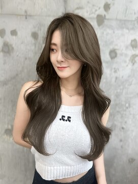 シーシンジュク 新宿南口(Sea shinjuku) ミディアム×暗めカラー[デザインカラー/フェイスフレーミング]