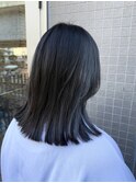 顔まわりレイヤーにツヤ暗髪