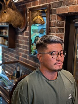 バレス 田町(BALES) <理容室>[メンズ/床屋/シェービング/ヘッドスパ/田町/芝浦]