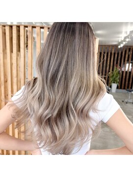 ウィリーベル 沖縄(WILLIE BELLE) エアタッチバレイヤージュ