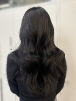 アリュウル 表参道 青山(Allure)&nbsp;ブルーブラック/地毛風カラー/レイヤーカット◎佐藤