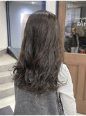 オリーブグレージュカラー