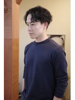 エディ(Edy) メンズセンターパートカルマパーマ韓国ヘアカルマヘア眉毛カット