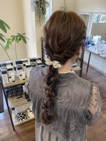 リミットヘアー 大在店(Remit hair)&nbsp;パーティヘアーに人気のヘアアレンジ　あみおろし