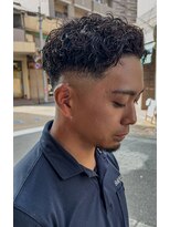 ヘアーラボ ハチ(HAIR LABO HACHI) ツイストスパイラル×フェード