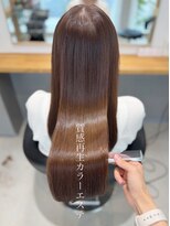 ロイ(ROI)&nbsp;赤みを抑えた艶髪ロングヘア