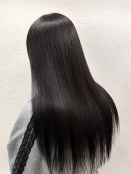 ウェーブ(WAVE)の写真/うねり・パサつき・ダメージに◎髪質に合わせた厳選Trで、思わず触れたくなる柔らかな艶髪へ♪
