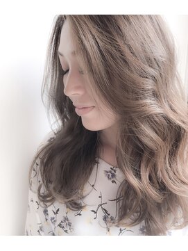 ケアシンサイバシ(CARE shinsaibashi) プラチナアッシュ