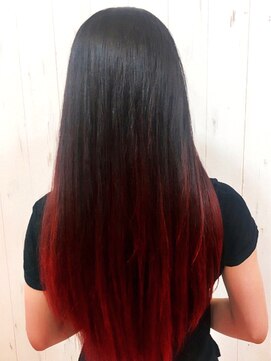 ハレ(HALE) 【HALE銀座】グラデーションカラー × レッド