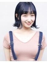 イル(ill)&nbsp;耳掛け　切りぱなしボブ　透明感ネイビー　大須