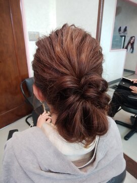 ウィット アンド ラファム Wit &La Famme ルーズなシニヨンを簡単に