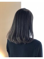 プールトワ(pour toi)&nbsp;冬のダークアッシュカラー