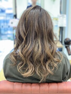 クアトログランシュ ひたちなか店(QUATRO×GranCieux) ゆる巻きセレブ