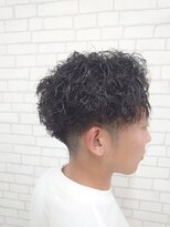 シルビジュー(Cills Bijou)&nbsp;ツーブロックグラ刈りツイストパーマ