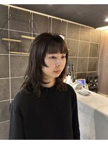 クーラ(Cura) ステップバング・ウルフレイヤー顔まわりカット