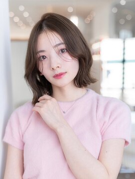 イオ 本厚木(io) 外ハネボブくびれレイヤー似合わせカットナチュラルカラー小顔