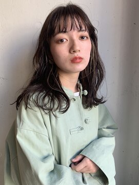 ヤリーバイミクマル(yaree by micmal.) オンブレグレージュオリーブベージュくびれミディ大人美人