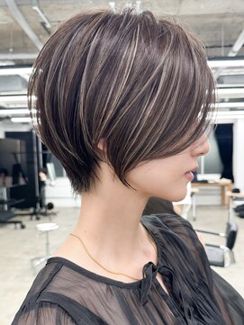 ジルブラン(JIL BLAN) ハイライトバレイヤージュダブルカラーショートカット30代40代