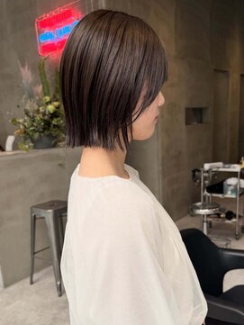 アディクション(ADDICTION) 【水光肌カラー/ショート】切りっぱなしも人気♪